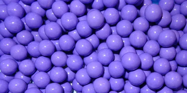 Purple Sixlets