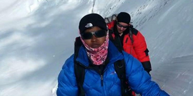 13-year-old climbs Everest