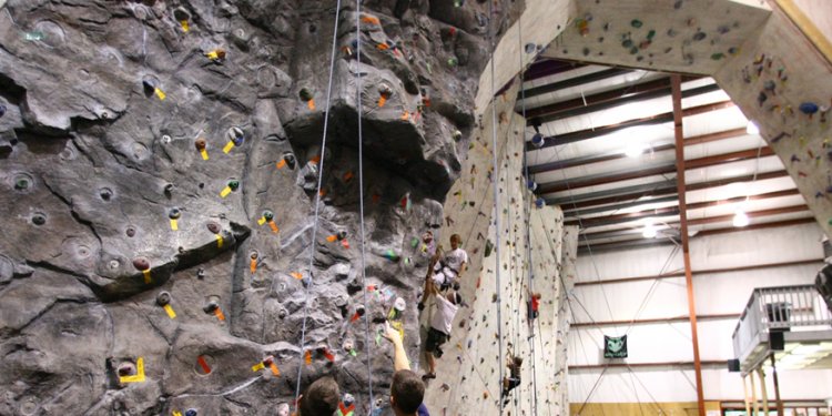 Cliffs climbing Gym
